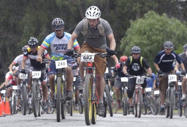 Men's Sport category attacking the starting hill.